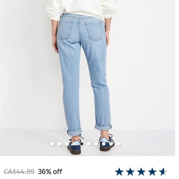 Old Navy Mid-Rise Wow Boyfriend Straight Jeans 2 - Picture 2 of 6